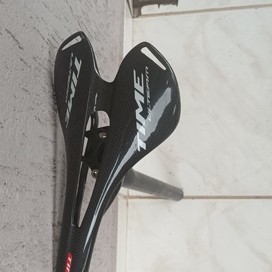 Kit de Canote Race Face e Selim Time Carbon