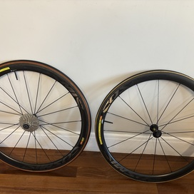 Rodas Tubulares Mavic Cosmic Carbon