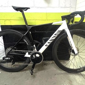 Canyon Ultimato CF SL7 AXS