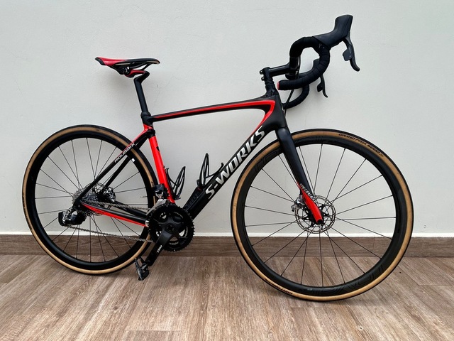 SPECIALIZED サーマルジャケットMサイズ レッド/ブラック Classificados Bikemagazine - Specialized Roubaix S-Works McLaren eTap