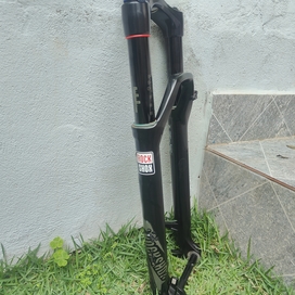 Suspensão RockShox Reba RL Boost